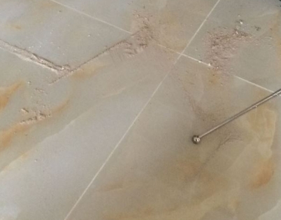 东至瓷砖空鼓维修公司分享粘合剂选择不当在瓷砖铺贴过程中可能导致以下问题